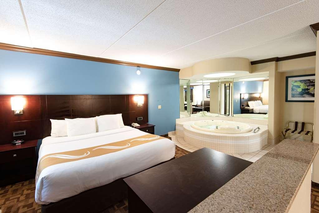 Quality Inn & Suites Quakertown-Allentown Værelse billede