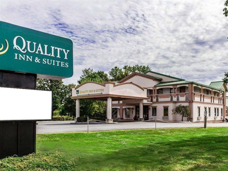 Quality Inn & Suites Quakertown-Allentown Eksteriør billede