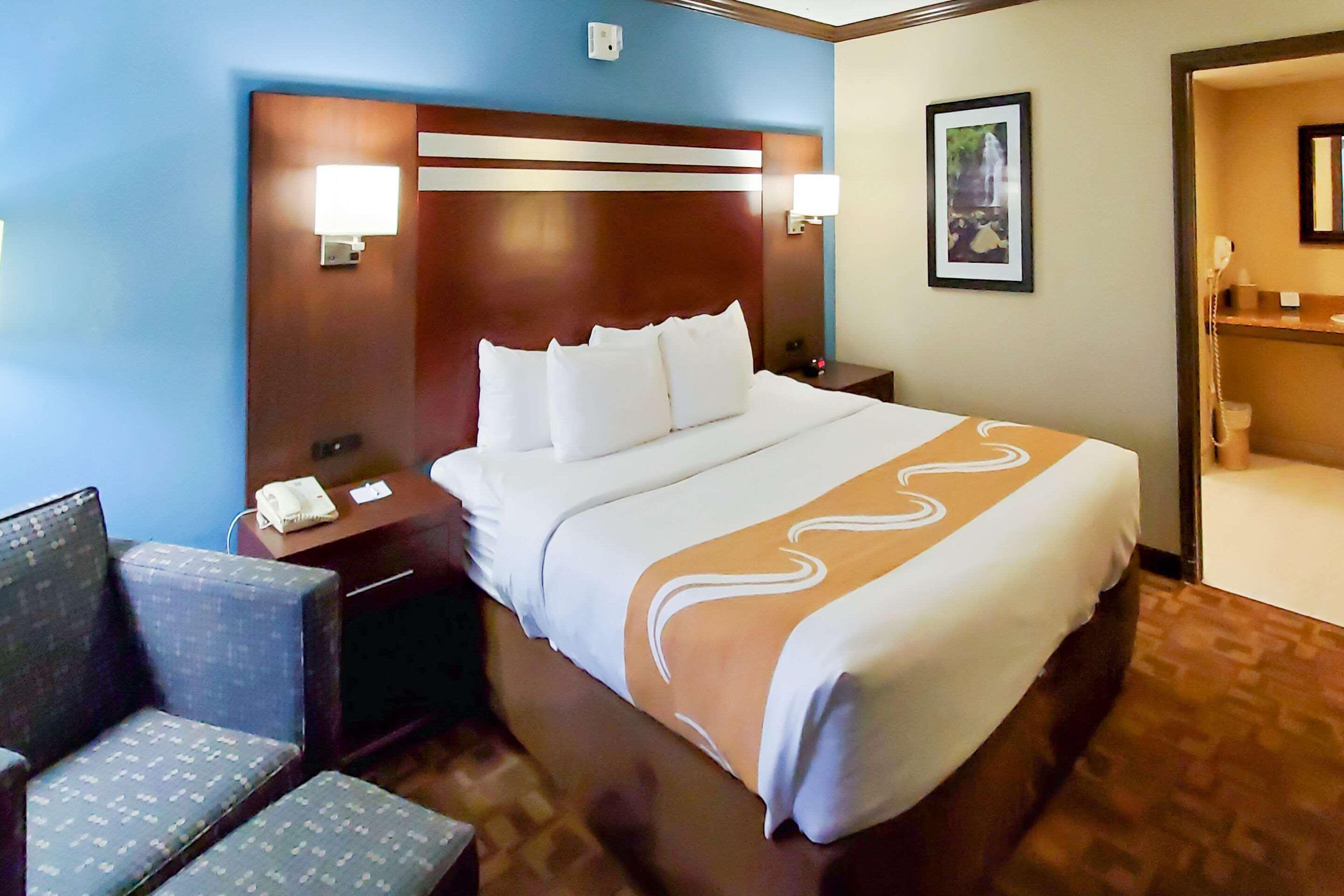 Quality Inn & Suites Quakertown-Allentown Eksteriør billede