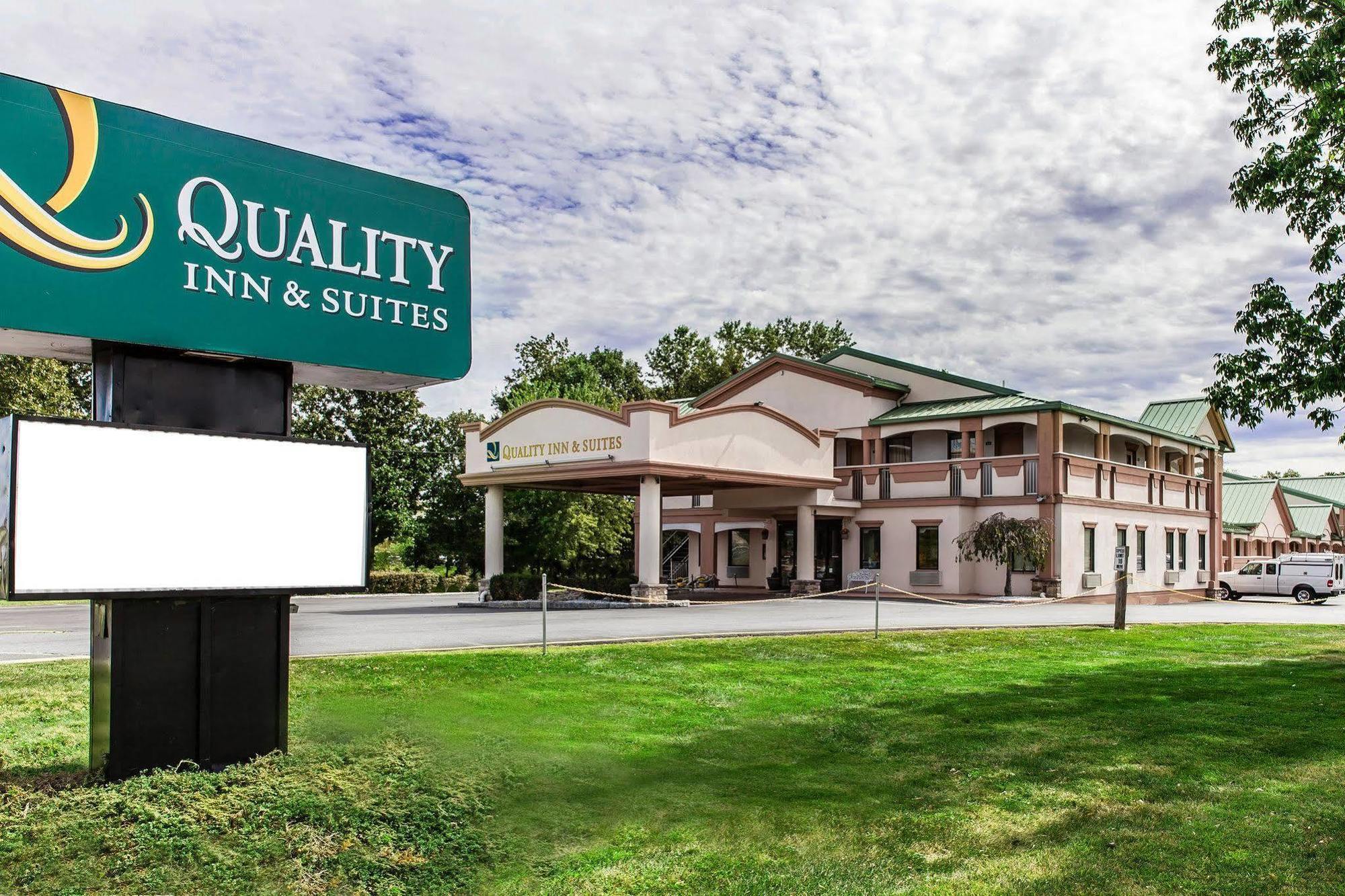 Quality Inn & Suites Quakertown-Allentown Eksteriør billede