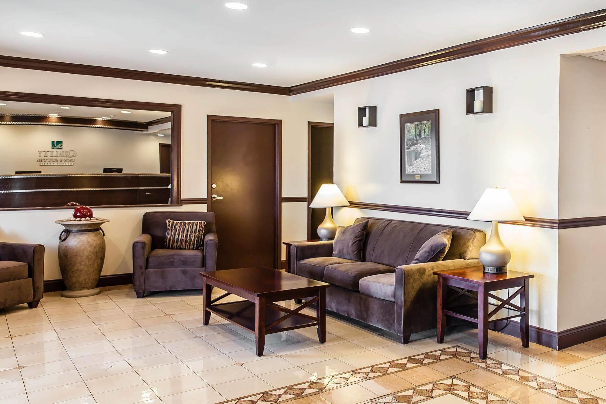 Quality Inn & Suites Quakertown-Allentown Eksteriør billede